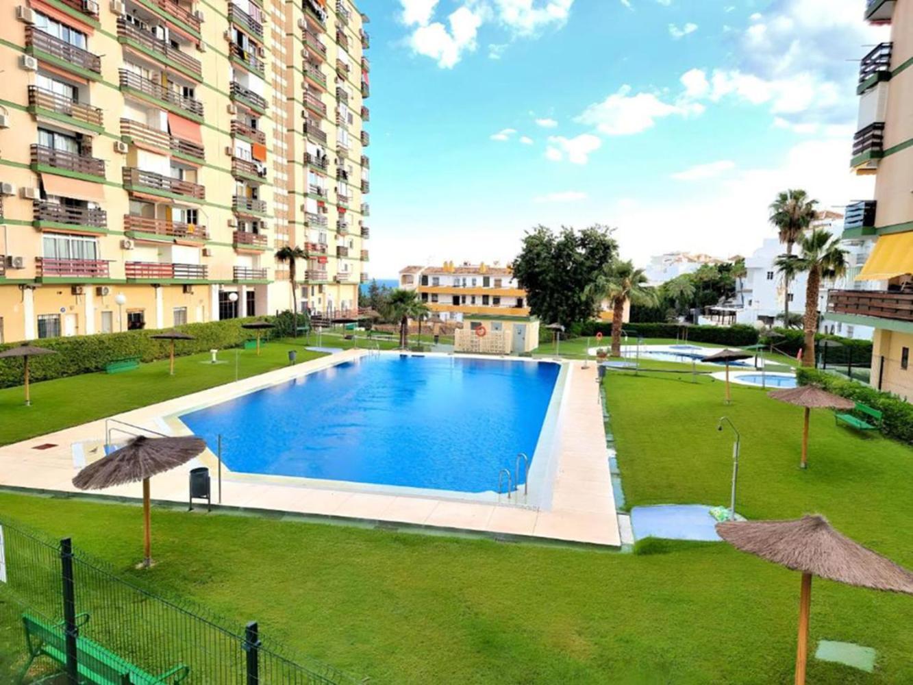 Appartamento Las Naciones Studio Benalmádena Esterno foto
